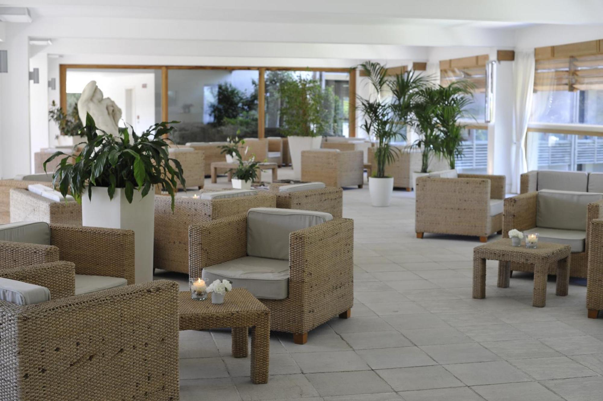 Hotel Acquaviva Del Garda Дезенцано-дель-Гарда Экстерьер фото